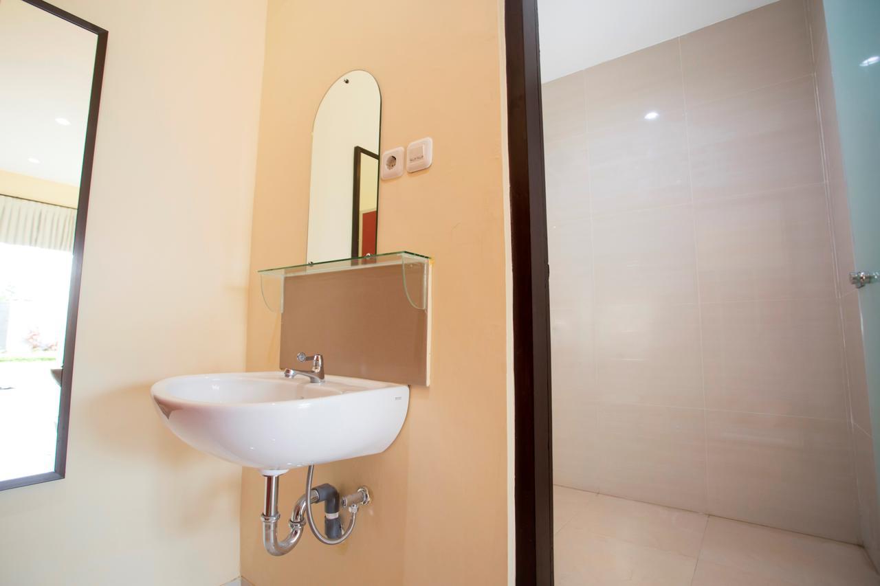 V Canggu Dormitory Zewnętrze zdjęcie