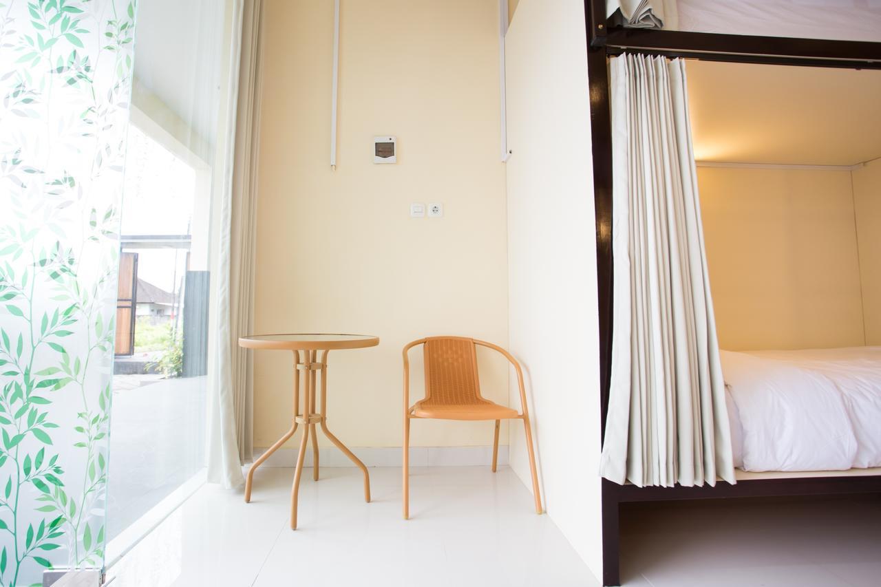 V Canggu Dormitory Zewnętrze zdjęcie
