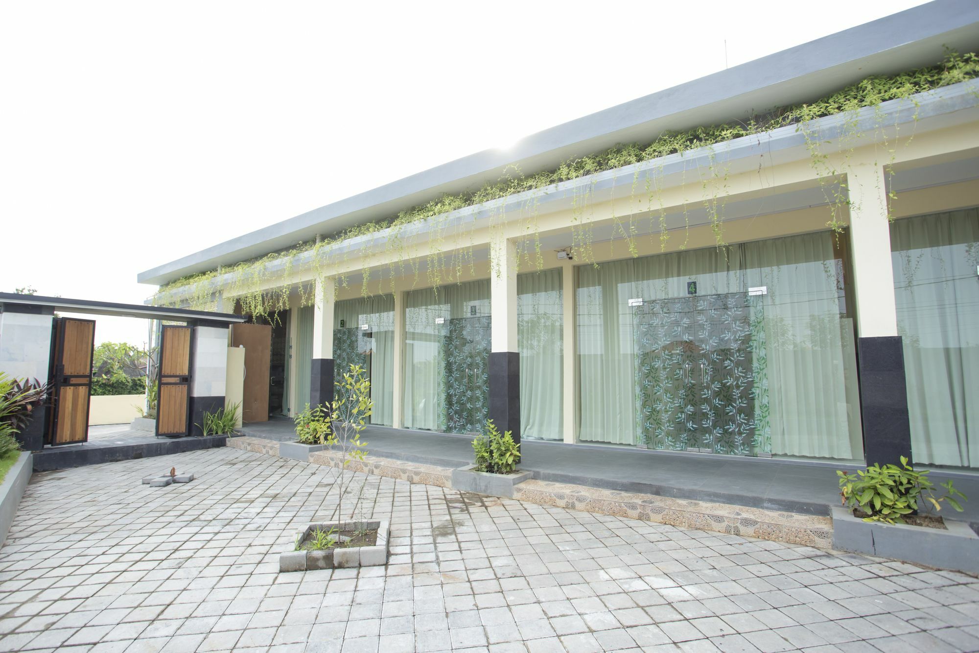 V Canggu Dormitory Zewnętrze zdjęcie